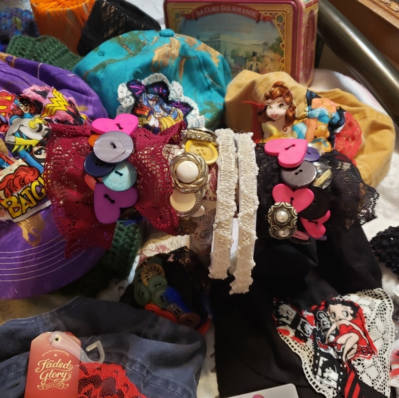 Vintage cuffs made by hand - Picture 2 of 2